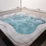 Le Botti Casa 피로바츠